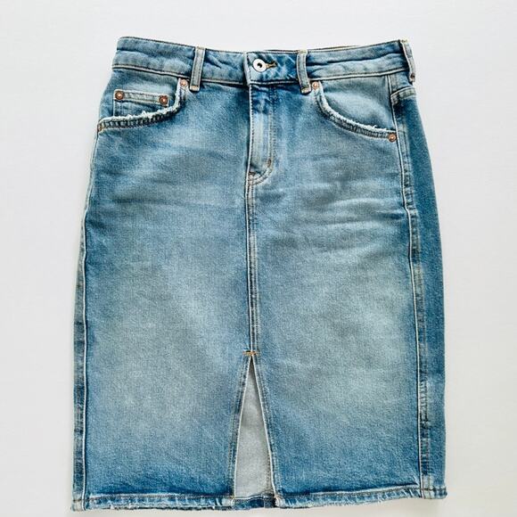 Anthropologie Pilcro & Letterpress Jean Skirt Size 2 Knee Length Split Front - Picture 1 of 7